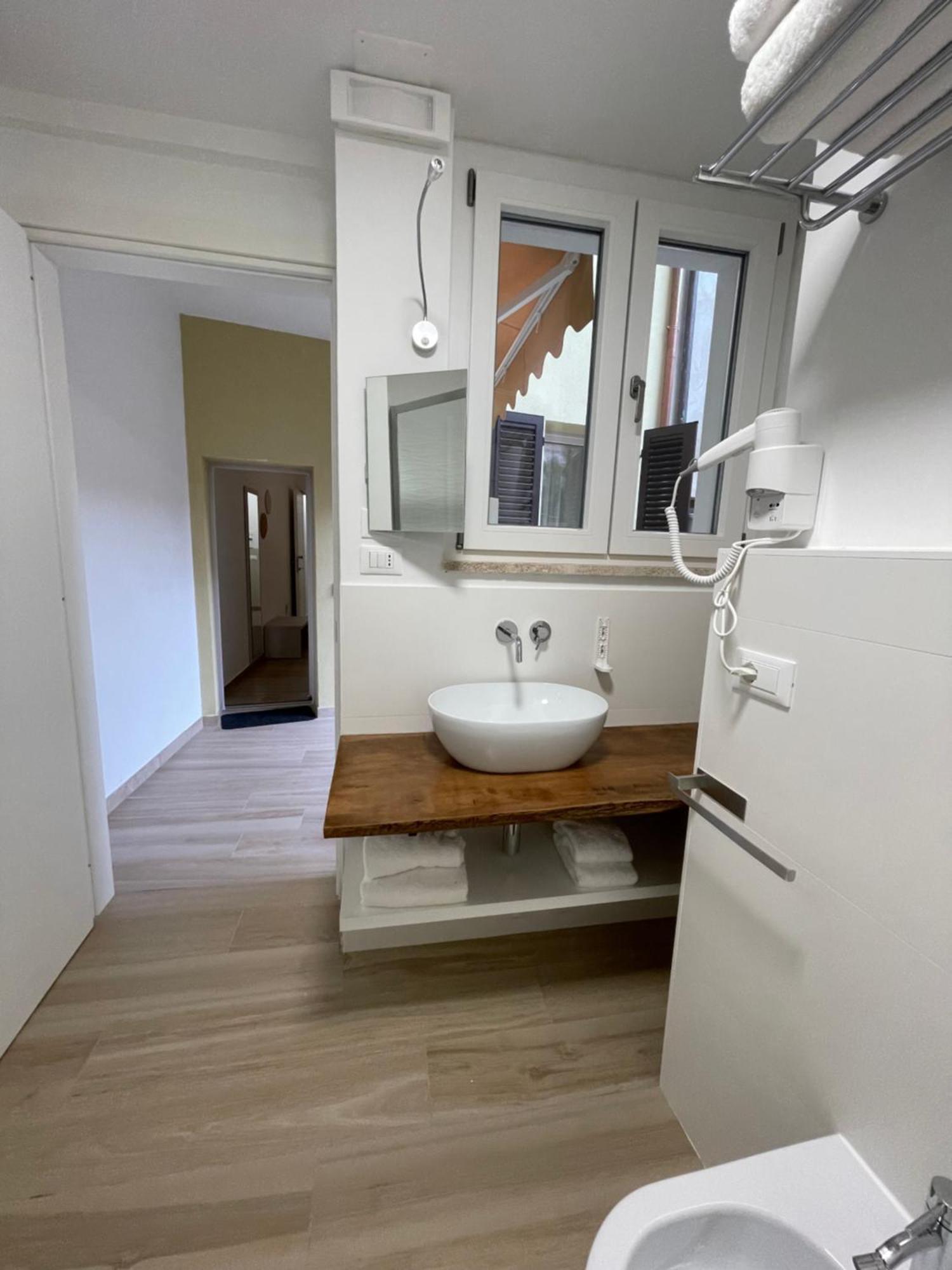 Affittacamere Casa Lilibet Сан-Бенедетто-дель-Тронто Екстер'єр фото